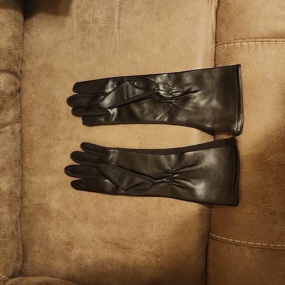 Vegan Leather Full Length Gloves - Picture 2 of 5